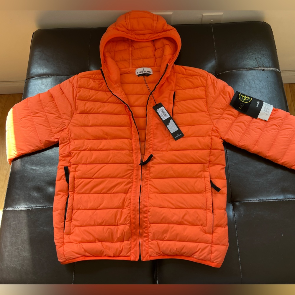 STONE ISLAND
LOOM WOVEN
DOWN CHAMBERS
STRETCH NYLON-TC